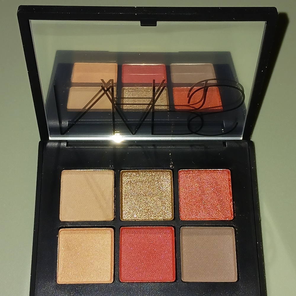 NARS Hibiscus Voyager Eyeshadow Palette ❌️NO BOX❌️ - Picture 2 of 9